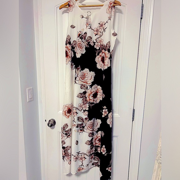 Beautiful full length summer dress in black white and dusty rose. - Picture 1 of 1